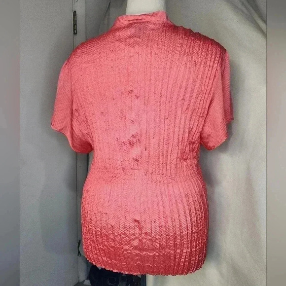 Lane Bryant Plus Size 26/28 Coral Peach Button Down Dress Shirt Pleated - Picture 3 of 7